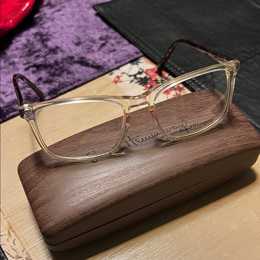Ernest Hemingway Elegant Clear and Tortoise Unisex Glasses